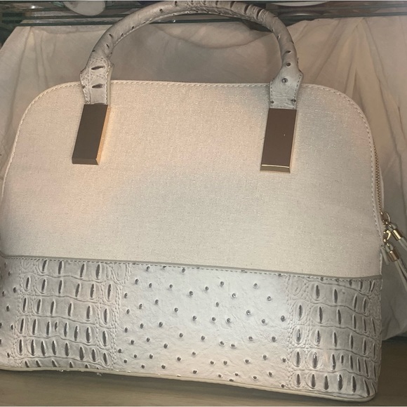 Purse - Picture 2 of 3